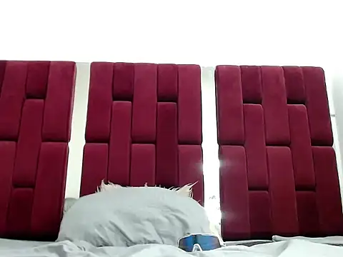 Snapshot of Santiago_fantasy chatting on October 24, 2025, 3:47 am Santiago fantasy online show from October 24, 2025, 3:47 am