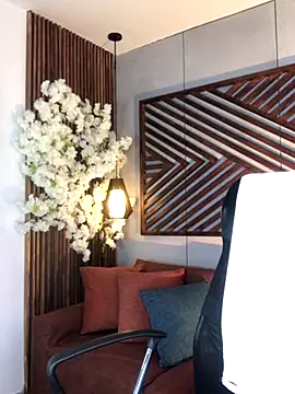 Snapshot of B_Wild chatting on October 6, 2025, 1:14 am B Wild online show from October 6, 2025, 1:14 am