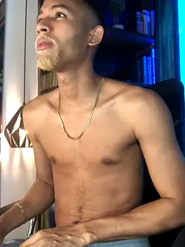 Snapshot of B_Wild chatting on October 12, 2025, 4:00 am B Wild online show from October 12, 2025, 4:00 am