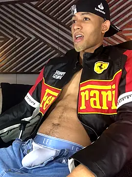 Snapshot of B_Wild chatting on October 23, 2025, 4:12 am B Wild online show from October 23, 2025, 4:12 am