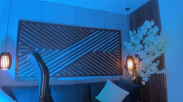 Snapshot of B_Wild chatting on October 30, 2025, 3:30 am B Wild online show from October 30, 2025, 3:30 am