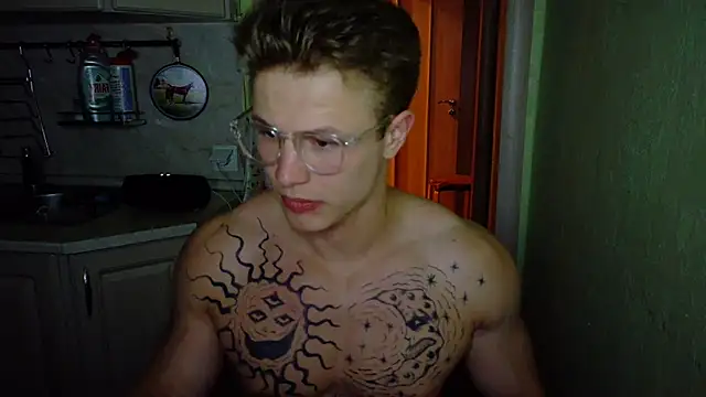 Snapshot of James__Noah chatting on September 26, 2025, 9:08 pm James Noah online show from September 26, 2025, 9:08 pm