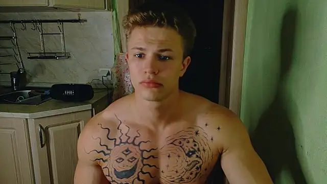 Snapshot of James__Noah chatting on September 27, 2025, 7:52 pm James Noah online show from September 27, 2025, 7:52 pm