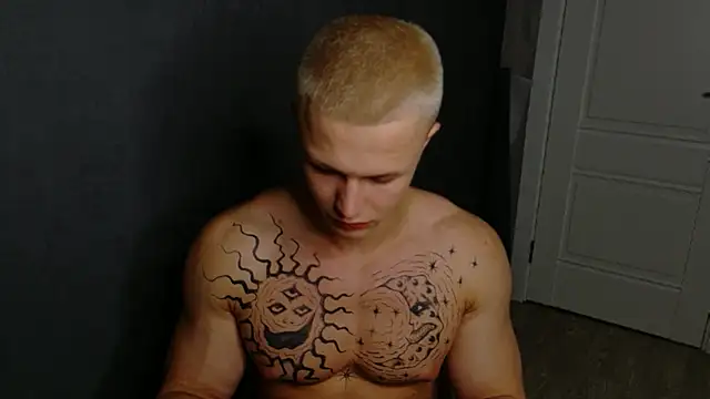 Snapshot of James__Noah chatting on October 9, 2025, 7:56 pm James Noah online show from October 9, 2025, 7:56 pm