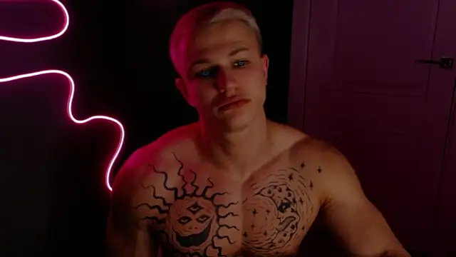 Snapshot of James__Noah chatting on October 26, 2025, 8:26 pm James Noah online show from October 26, 2025, 8:26 pm