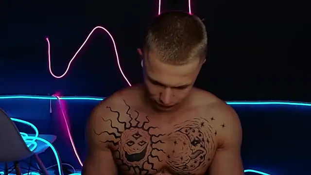 Snapshot of James__Noah chatting on November 8, 2025, 1:39 am James Noah online show from November 8, 2025, 1:39 am