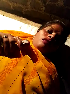 Miss keerti online show from September 11, 2025, 2:39 pm