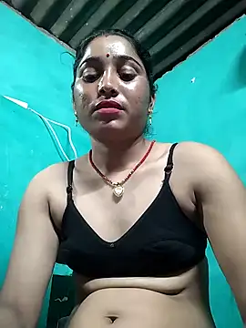 Hot cupal online show from October 3, 2025, 4:37 pm