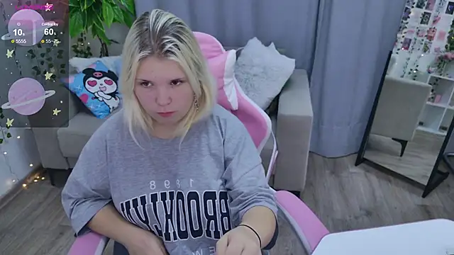 EmillyRogers online show from September 14, 2025, 5:17 am