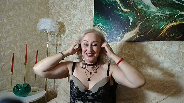 Snapshot of _Sara__Smith_ chatting on September 30, 2025, 3:33 am  Sara  Smith  online show from September 30, 2025, 3:33 am