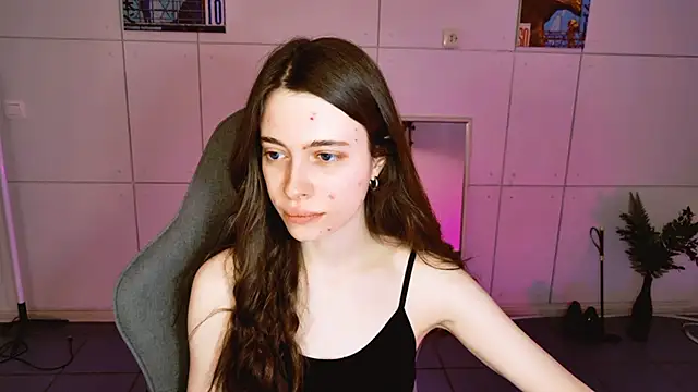 Yoka paradoXXX online show from March 26, 2026, 9:15 am