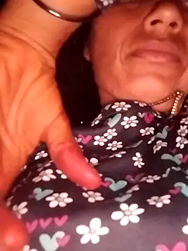 KIRTI12 HOT online show from June 25, 2026, 10:14 pm