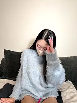 sirochan  online show from December 5, 2025, 2:14 pm