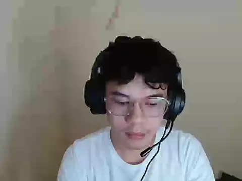 keirflorianxx online show from September 18, 2025, 2:30 pm