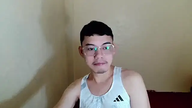 keirflorianxx online show from September 23, 2025, 7:28 pm