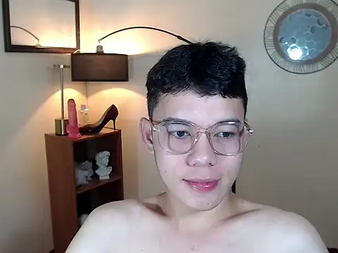 keirflorianxx online show from September 30, 2025, 6:07 am