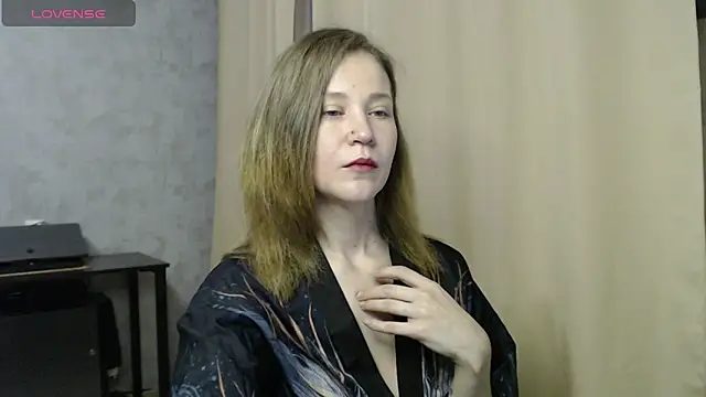 Snapshot of harpermoss chatting on October 19, 2025, 8:20 pm harpermoss online show from October 19, 2025, 8:20 pm