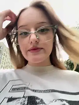 naughty ray online show from September 14, 2025, 2:05 pm