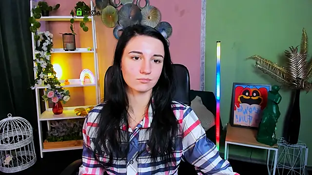 lia sunset online show from October 9, 2025, 7:06 am