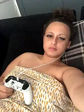 Welsh Maya19X online show from September 21, 2025, 1:13 pm