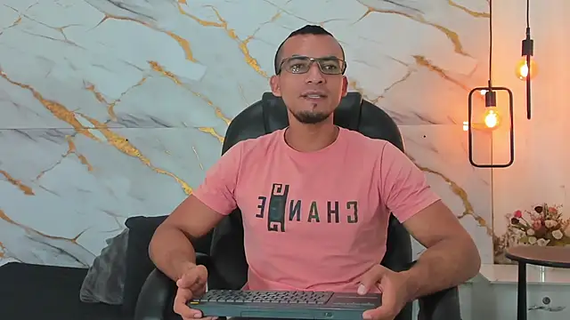 johan miller0 online show from September 20, 2025, 11:50 pm