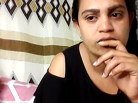 IndianBarbie32 online show from September 8, 2025, 9:36 pm