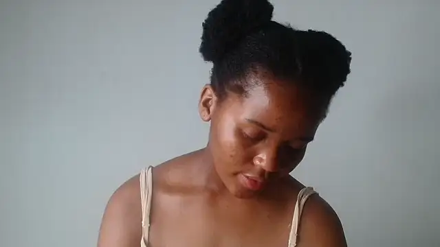 Snapshot of AshleyT255 chatting on September 27, 2025, 7:41 pm AshleyT255 online show from September 27, 2025, 7:41 pm