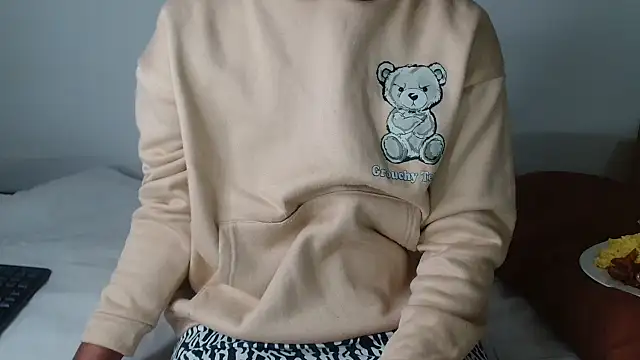 Snapshot of AshleyT255 chatting on September 30, 2025, 6:24 pm AshleyT255 online show from September 30, 2025, 6:24 pm