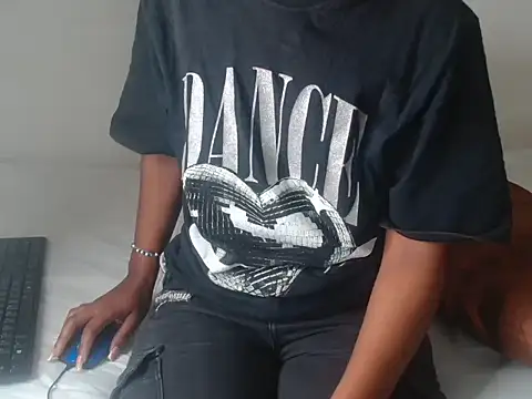 Snapshot of AshleyT255 chatting on October 16, 2025, 1:01 pm AshleyT255 online show from October 16, 2025, 1:01 pm