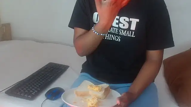 Snapshot of AshleyT255 chatting on October 21, 2025, 3:57 pm AshleyT255 online show from October 21, 2025, 3:57 pm