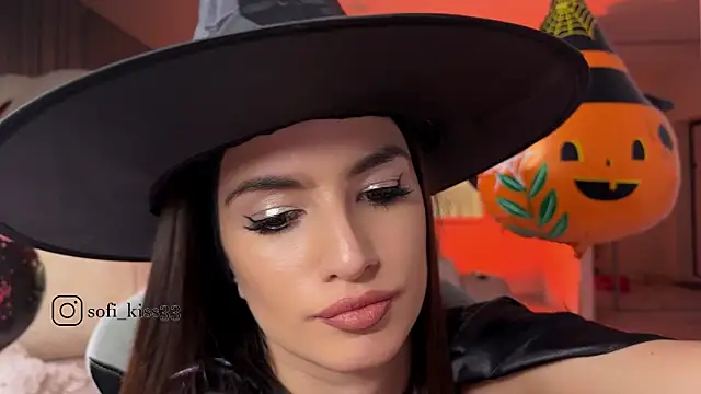 SofI-Play online show from October 31, 2025, 7:15 pm