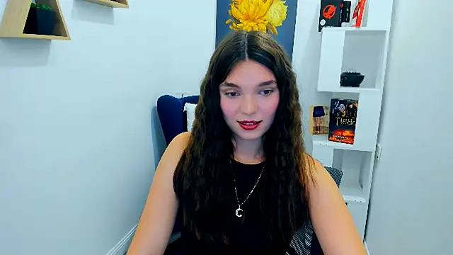 Snapshot of DivineAmour chatting on October 9, 2025, 11:41 am DivineAmour online show from October 9, 2025, 11:41 am