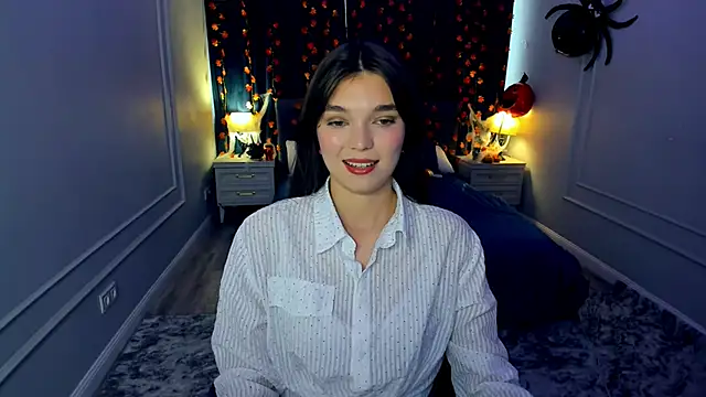 Snapshot of DivineAmour chatting on October 12, 2025, 5:28 am DivineAmour online show from October 12, 2025, 5:28 am