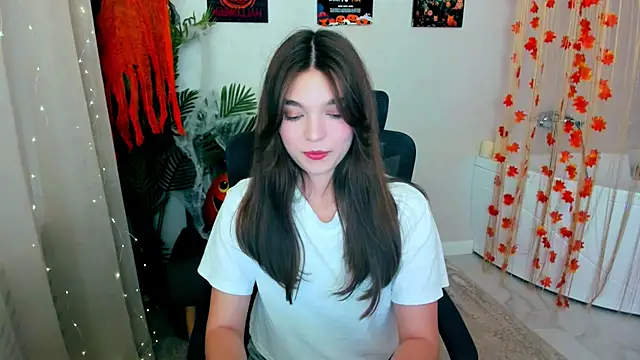 Snapshot of DivineAmour chatting on October 16, 2025, 12:28 pm DivineAmour online show from October 16, 2025, 12:28 pm