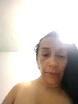 Shantey Laurent online show from May 6, 2026, 3:24 am