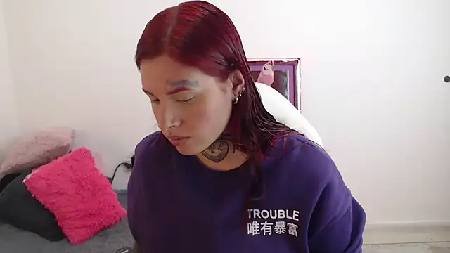 Maddy Vicius19 online show from September 23, 2025, 8:12 pm