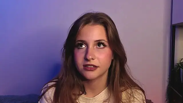 Snapshot of LoveSeekins chatting on October 17, 2025, 7:05 pm LoveSeekins online show from October 17, 2025, 7:05 pm