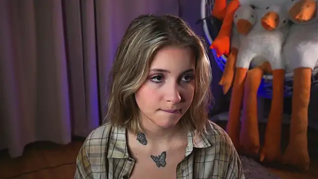 LoveSeekins online show from June 19, 2026, 7:06 pm
