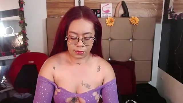 MIA  SPENCER online show from January 5, 2026, 5:27 pm