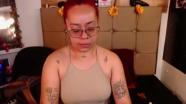 Snapshot of MIA__SPENCER chatting on March 27, 2026, 3:23 pm MIA SPENCER online show from March 27, 2026, 3:23 pm