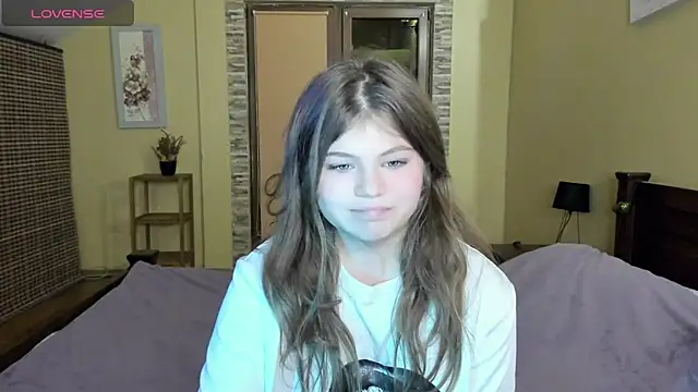 Lilly Jess online show from October 13, 2025, 6:19 pm