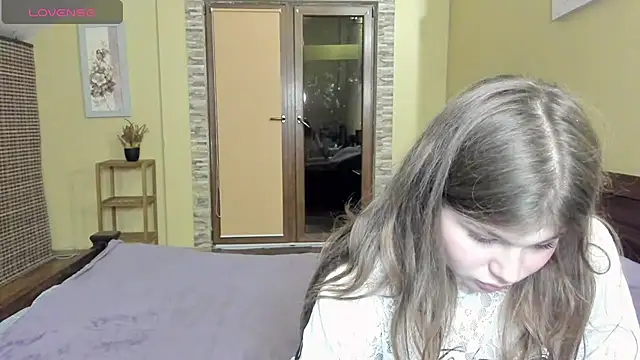 Lilly Jess online show from October 16, 2025, 4:30 pm