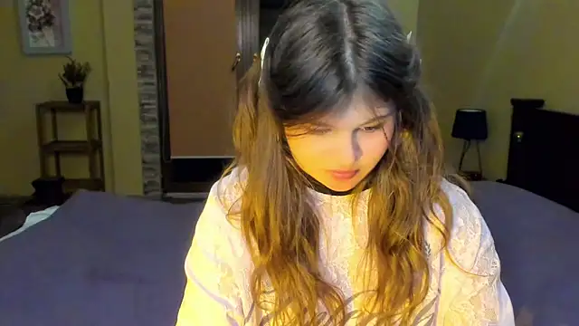 Lilly Jess online show from October 28, 2025, 6:32 pm