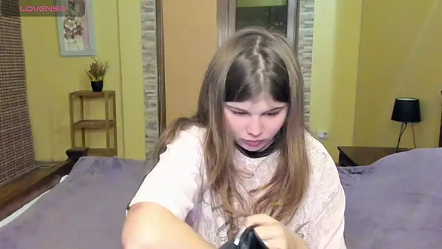 Lilly Jess online show from November 2, 2025, 7:38 pm