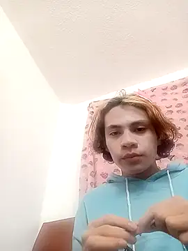 Snapshot of kittymutant99 chatting on November 10, 2025, 6:18 pm kittymutant99 online show from November 10, 2025, 6:18 pm