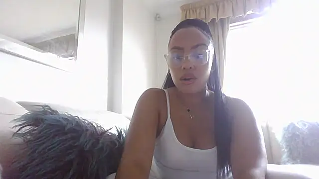 ArianaMaee online show from September 10, 2025, 1:00 pm