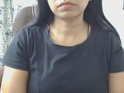 MISS SOMIYA online show from April 18, 2026, 5:39 pm