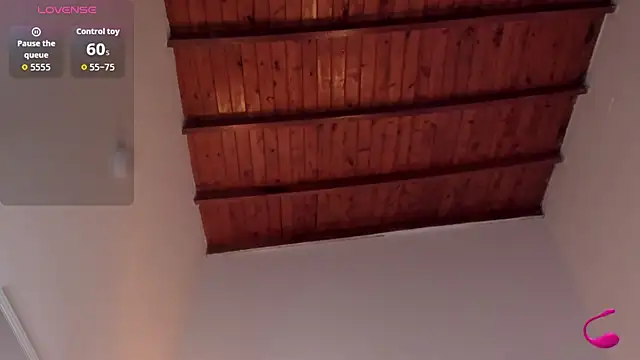 nicolehenna online show from October 8, 2025, 1:36 am