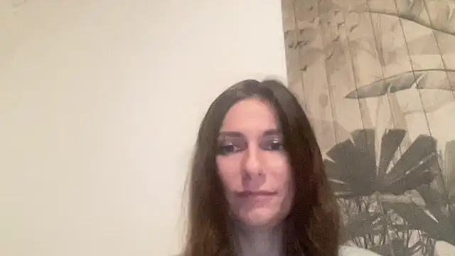 Snapshot of Morravyn chatting on November 17, 2025, 6:35 pm Morravyn online show from November 17, 2025, 6:35 pm