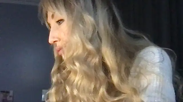 Pyrelissa online show from December 15, 2025, 5:06 pm